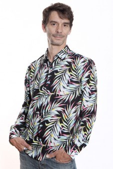 Baïsap - Camisa negra estampada hombre - Multicolores Palmas  - Estampado acuarela sobre fondo negro