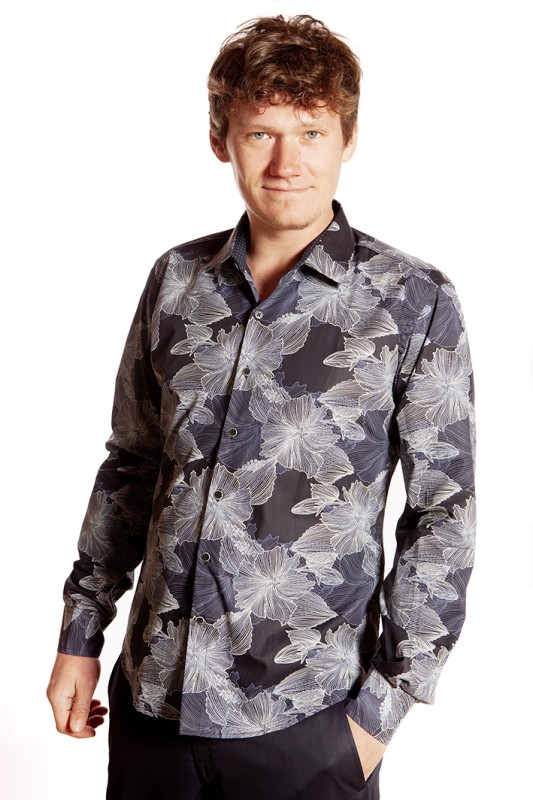 Baïsap - Chemise noir a fleur homme - Azalée - Chemise cintrée en coton épais 